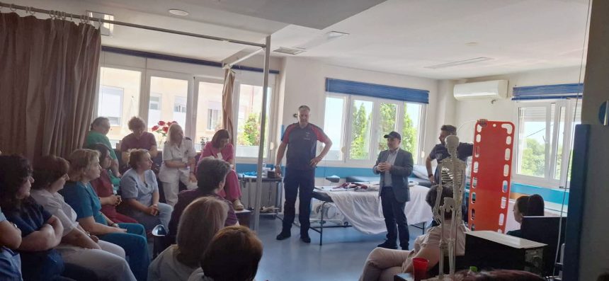 Εκπαίδευση προσωπικού του Γενικού Νοσοκομείου Νάουσας στην επείγουσα μεταφορά ασθενών σε συνθήκες εκτάκτου ανάγκης