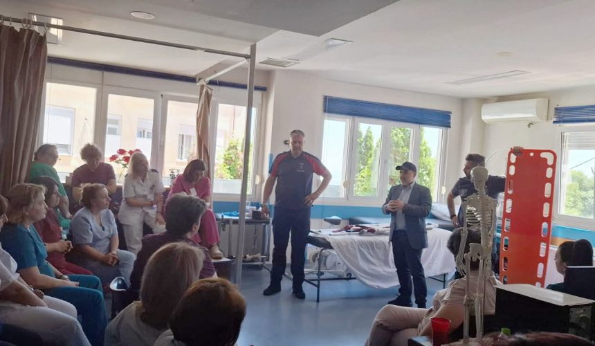 Εκπαίδευση προσωπικού του Γενικού Νοσοκομείου Νάουσας στην επείγουσα μεταφορά ασθενών σε συνθήκες εκτάκτου ανάγκης